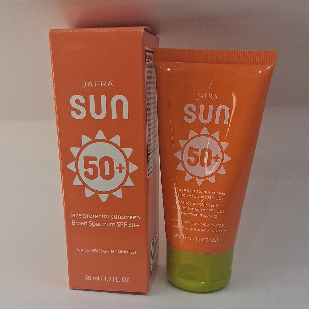 JAFRA Sun SPF 50+ Facial Sunscreen - Orange with Lime Green Cap